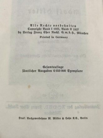 Adolf Hitler "Mein Kampf" Kriegsausgabe von 1940 mit leichtem Wasserschaden