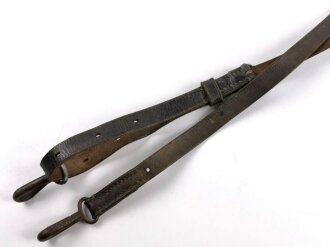 Trageriemen Wehrmacht für zum Beispiel Leuchtpistolentasche, Nachrichtentasche. Ungereinigtes Stück, Länge 113cm