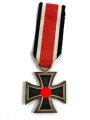 Eisernes Kreuz 2. Klasse 1939 am Band, Hakenkreuz minimal berieben, sonst guter Zustand