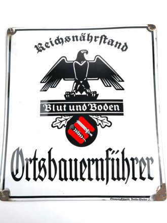 Emailschild Reichsnährstand "Ortsbauernführer " Maße 35 x 39cm. An den Ecken leicht beschädigt, sonst guter Zustand.Originales Schild , direkt aus Privathaushalt