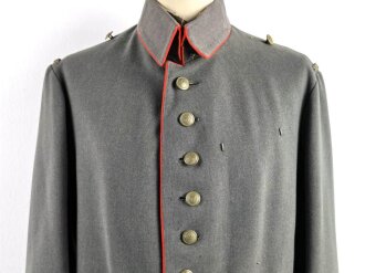 1.Weltkrieg, Feldbluse Modell 1910. Eigentumstück , die Knöpfe unrichtig ergänzt