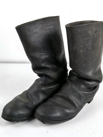 Paar Marschstiefel für Mannschaften der Wehrmacht. Stark getragen, ungereinigt, Sohlenlänge 29,5cm