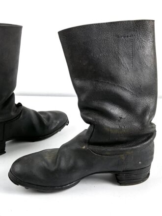 Paar Marschstiefel für Mannschaften der Wehrmacht. Stark getragen, ungereinigt, Sohlenlänge 29,5cm