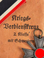 Kriegsverdienstkreuz 2. Klasse mit Schwertern mit Band und Verleihungstüte, Hersteller 127 im Bandring wie auf der Tüte für " Moritz Hausch A.G., Pforzheim " sehr guter Zustand