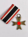 Kriegsverdienstkreuz 2. Klasse ohne Schwerter mit Bandabschnitt, Hersteller 4 im Bandring für " Steinhauer & Lück, Lüdenscheid " Buntmetall