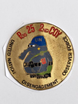 UNO, Metallabzeichen  Disengagement Observer Force" 2. Kompanie Beobachtungsposit. 25 " Rückseitig mit Kleberesten, Durchmesser 45 mm