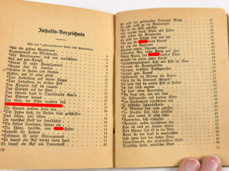 "Mit Hitler!" Liederbuch der Nationalsozialistischen Deutschen Arbeiterpartei" datiert 1933 mit 66 Seiten