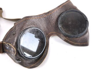 Allgemeine Schutzbrille Wehrmacht, getragenes Stück mit dunklen Ultrasin Gläsern,