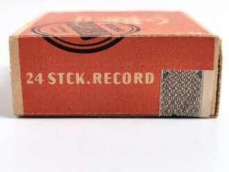 Pack " Sulima Record " Zigaretten, ungeöffnet,  Steuerbanderole mit Hakenkreuz