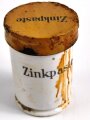 "Zinkpaste" Porzellankruke, ungereinigt. Gehört ins Bodenfach des "Veterinär Arzneikasten 18/27" der Wehrmacht