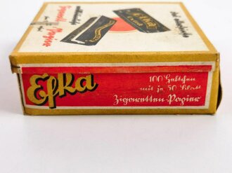 Paket 100 Briefchen EFKA Zigarettenpapier, Steuerbanderole mit Hakenkreuz geschwärzt, ungeöffnet