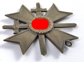 Kriegsverdienstkreuz 2. Klasse 1939 mit Schwertern, Bandring fehlt, Buntmetall