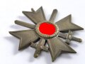 Kriegsverdienstkreuz 2. Klasse 1939 mit Schwertern, Bandring fehlt, Buntmetall