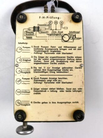 Meßgerät des Feldprüfgerätes für Fahrt- und Höhenmesser FH2, Fl 22886. Optisch gut, Funktion nicht geprüft