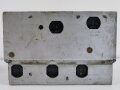 Funksprechgerät f ( Fusprech f. ) datiert 1944. Bordfunkgerät in Panzerspähwagen. Originallack, mit zugehörigem Gehäusedeckel. Funktion nicht geprüft