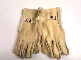 U.S. 1970 dated Gloves, Leather, Work M-1950, size 4, Unused