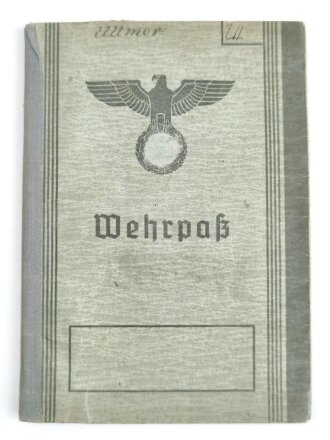 Wehrpaß Luftwaffe, ausgestellt 17.4.1940 bei Luftwaffe Bau Komp. 1/5. Deckblatt  entnazifiziert, Hakenkreuze geschwärzt