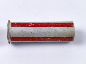 Rauchspurpatrone Rot  , Abgeschossene, leere Aluminiumhülse, datiert 1944