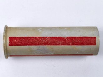 Rauchspurpatrone Rot  , Abgeschossene, leere Aluminiumhülse, datiert 1941