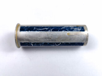 Rauchspurpatrone blau  , Abgeschossene, leere Aluminiumhülse, datiert 1943