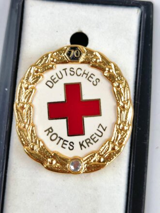 Deutsches Rotes Kreuz, Ehrennadel für 70 Jahre Mitgliedschaft, mit Miniatur in Kunststoffdose