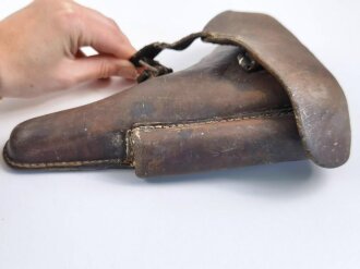 1.Weltkrieg, Koffertasche P08 datiert 1916. leder zum Teil trocken