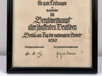 III. Reich - Berufswettkampf aller schaffenden Deutschen 1938 , Original gerahmte Urkunde " als Kreisbester " 1939