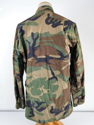 U.S. Air Force, 1990 dated Woodland camo coat, unused, size small x-long