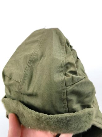 U.S. 1967 dated Cap, Insulating, size 7, used