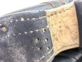 U.S. black leather jump boots, well used, uncleaned, size 8