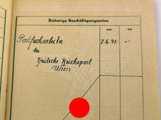 Arbeitsbuch für Ausländer eines Mannes aus Frankreich der als Postarbeiter beim Lager ausländischer Arbeiter der Deutschen Reichspost Wien arbeitete, datiert 1944