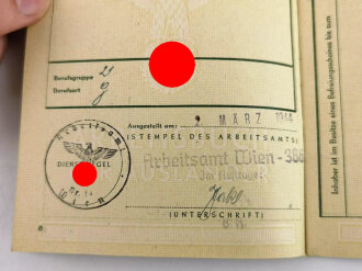 Arbeitsbuch für Ausländer eines Mannes aus Frankreich der als Postarbeiter beim Lager ausländischer Arbeiter der Deutschen Reichspost Wien arbeitete, datiert 1944