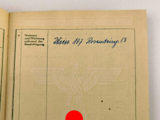 Arbeitsbuch für Ausländer eines Mannes aus Frankreich der als Postarbeiter beim Lager ausländischer Arbeiter der Deutschen Reichspost Wien arbeitete, datiert 1944