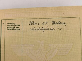 Arbeitsbuch für Ausländer einer Frau aus Frankreich die als Buchhalterin in Wien bei der Länderbank arbeitete, datiert 1944