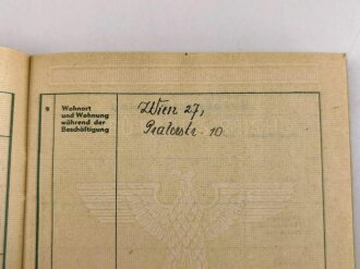 Arbeitsbuch für Ausländer eines Mannes aus Frankreich der als Postarbeiter beim Lager ausländischer Arbeiter der Deutschen Reichspost Wien arbeitete, datiert 1944