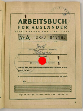 Arbeitsbuch für Ausländer eines Mannes aus...