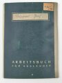 Arbeitsbuch für Ausländer eines Mannes aus Frankreich der als Postfacharbeiter bei der Deutschen Reichspost Wien arbeitete, datiert 1943