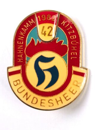 Österreich, Abzeichen Hahnenkamm 42 ( 1982 ) Kitzbühel " Bundesheer " Maße 34 x 43 mm