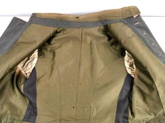 Baden, feldgraue Feldbluse für einen Offizier im Leib Regiment 109. Guter Zustand