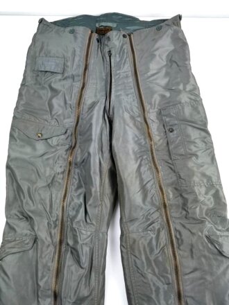 U.S. Air Force Trousers, Flying Intermediate Type A-IID. Size 40, unused, leicht angeschmutzt