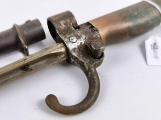 Frankreich 1.Weltkrieg, Seitengewehr Lebel Modell 1886 mit Haken, Griff Aluminium, sogenanntes" Rosalie", ungereinigt