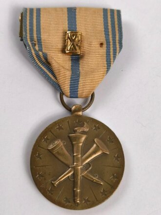U.S. " Armed Forces Reserve " medal, 10 years...