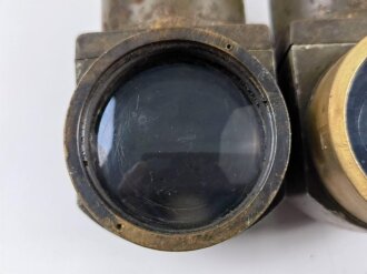 1.Weltkrieg, Scherenfernrohr von Carl Zeiss Jena, bezeichnet 10 x 5°. Originallack. Optisch defekt, lediglich hell und dunkel erkennbar. Seltene Ausführung