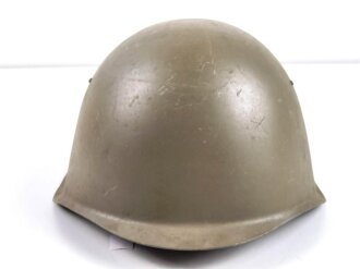 Tschechoslowakei, Stahlhelm nach Russischem Muster. Lagerspuren, guter Zustand, Originallack