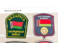 Weissrussland / Belarus . Sammlung Abzeichen zum Thema Militär, jeweils auf Karton befestigt