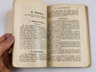 1.Weltkrieg "Die Ausbildung des Infanteristen" datiert 1915, 149 Seiten, DIN A6