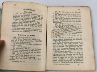 D.V. 61 "Exerzier-Reglement für die Feldartillerie" datiert 1907, 248 Seiten, DIN A6, stark gebraucht 