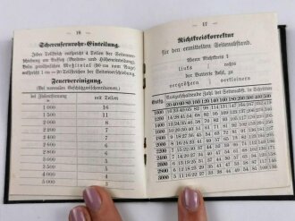 "Feldartillerietabellen für Kanonenbatterien" datiert 1911, 34 Seiten, unter DIN A6