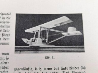 "Der neue Stoff - Die Luftfahrt im Unterricht", 96 Seiten, datiert 1937, über DIN A5, Einband loße