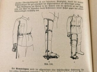 H. Dv. 59 "Unterrichtsbuch für Sanitäts-Unteroffiziere und -Mannschaften" 429 Seiten, datiert 1939, DIN A5